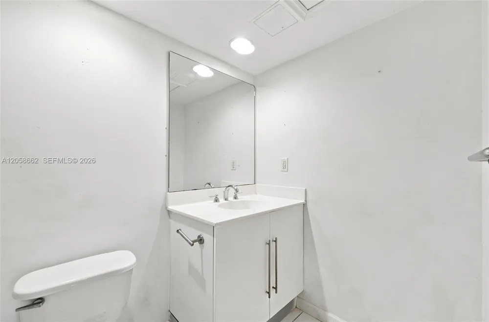 3000 S Ocean Dr #518 Hollywood, FL 33019