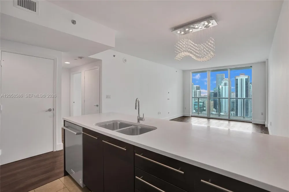 55 SE 6th St #3604 Miami, FL 33131
