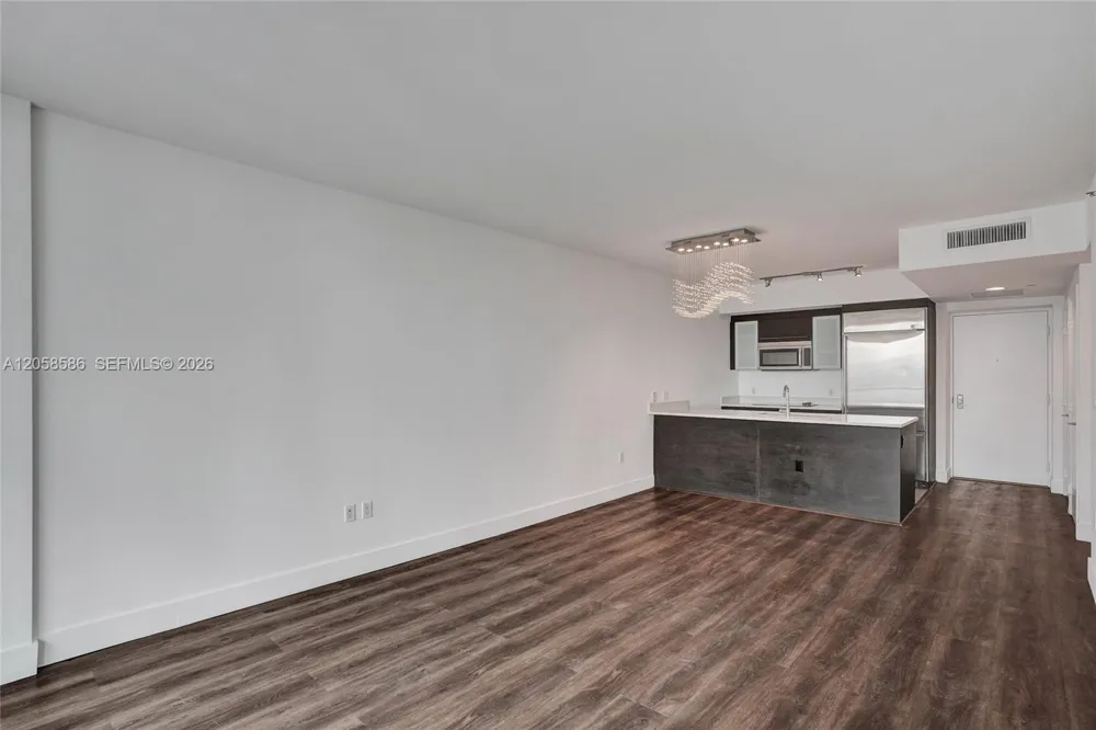 55 SE 6th St #3604 Miami, FL 33131