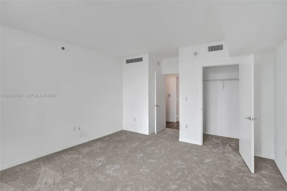 55 SE 6th St #3604 Miami, FL 33131