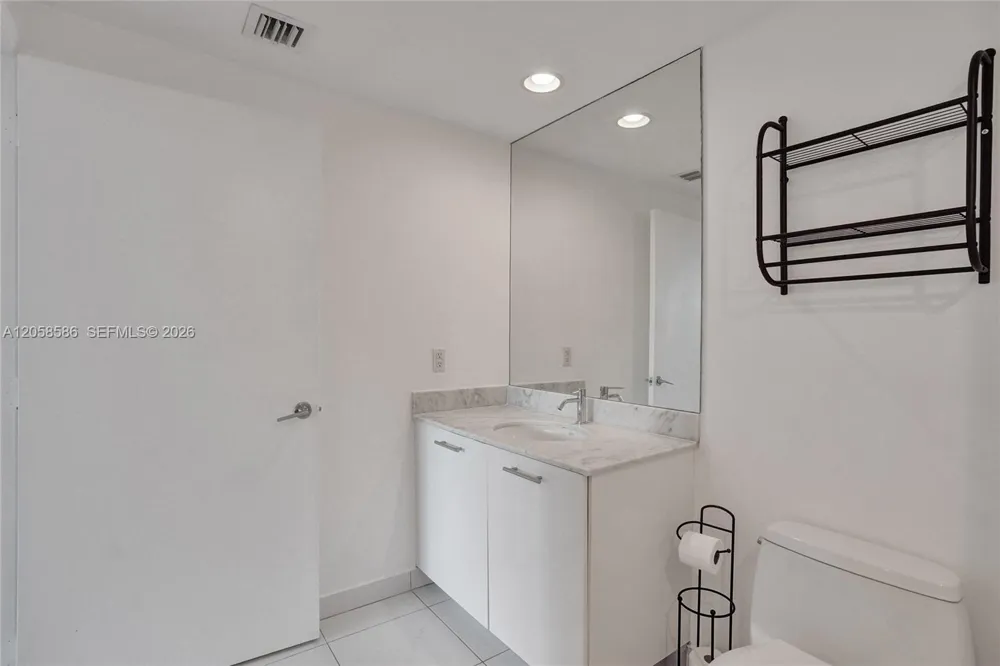 55 SE 6th St #3604 Miami, FL 33131