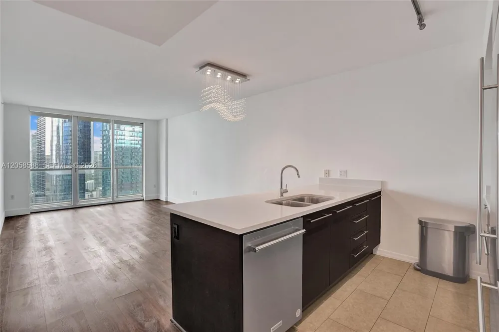 55 SE 6th St #3604 Miami, FL 33131