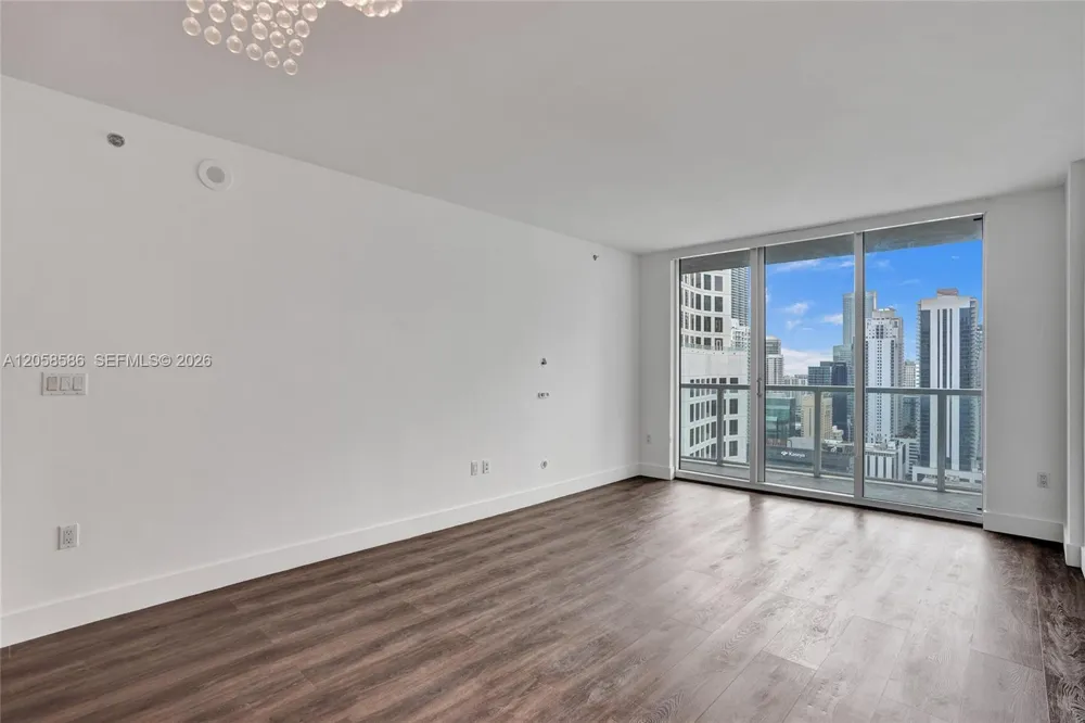 55 SE 6th St #3604 Miami, FL 33131