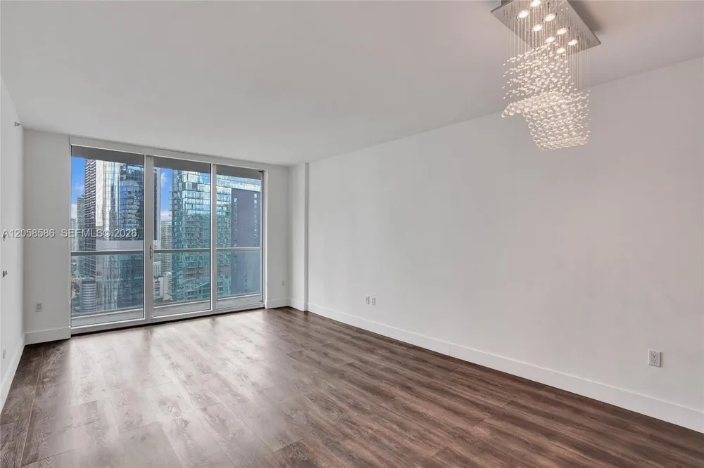 55 SE 6th St #3604 Miami, FL 33131