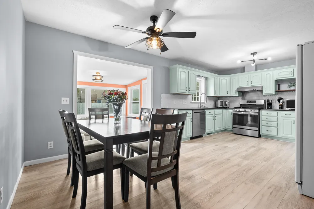 1138 Wintercherry Lane Vicksburg, MI 49097