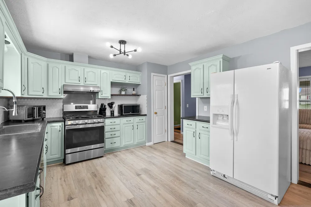 1138 Wintercherry Lane Vicksburg, MI 49097