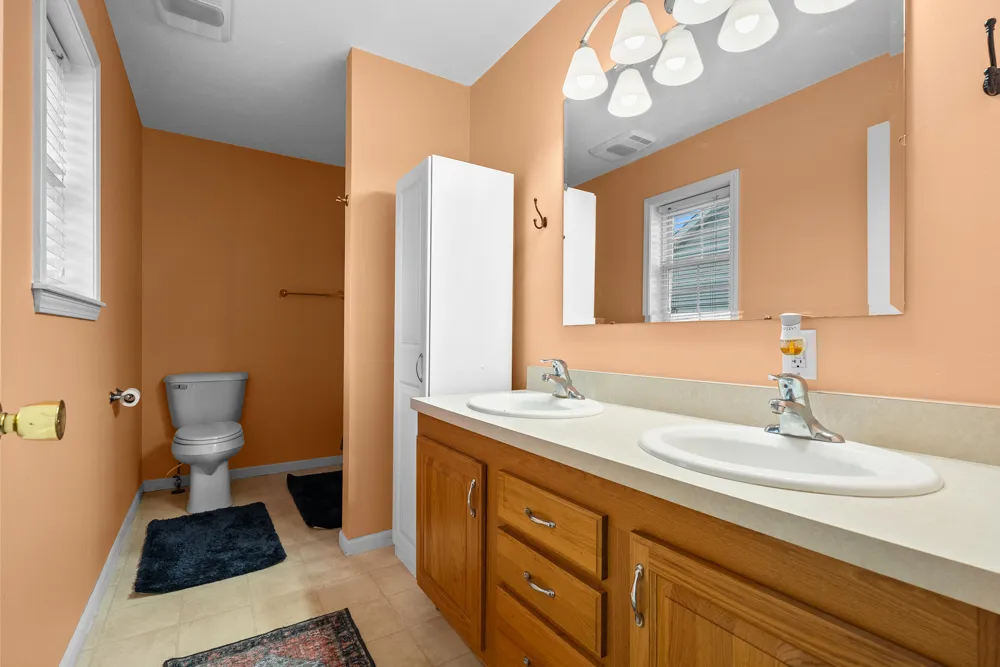 1138 Wintercherry Lane Vicksburg, MI 49097