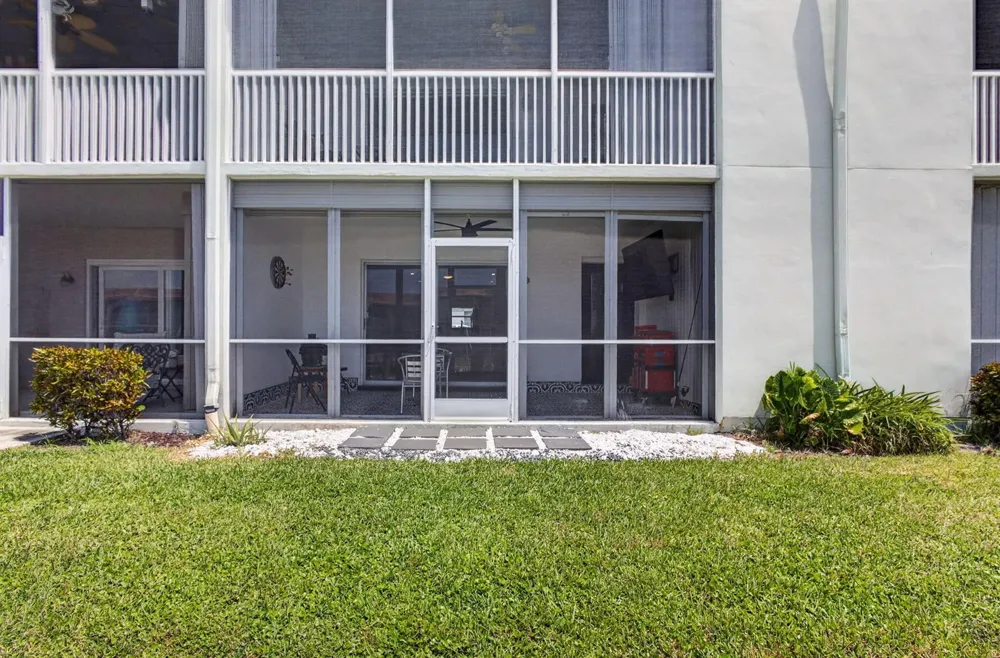 110 Wettaw Lane #106 North Palm Beach, FL 33408