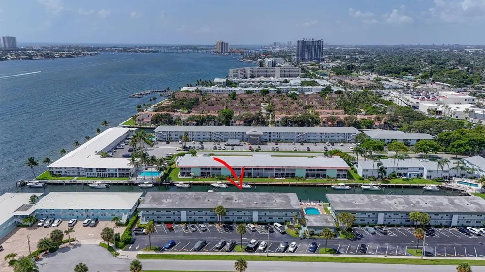 110 Wettaw Lane #106 North Palm Beach, FL 33408