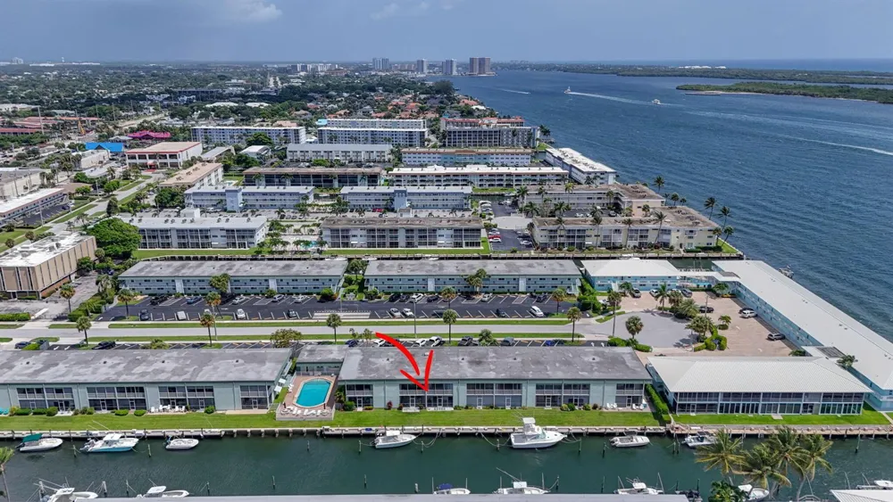 110 Wettaw Lane #106 North Palm Beach, FL 33408