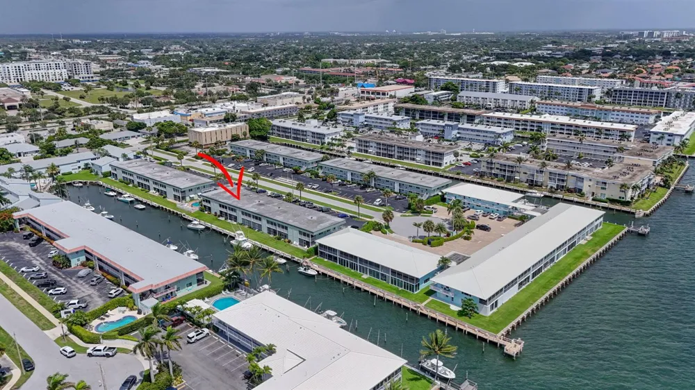 110 Wettaw Lane #106 North Palm Beach, FL 33408