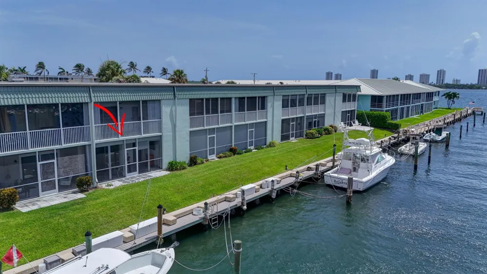 110 Wettaw Lane #106 North Palm Beach, FL 33408