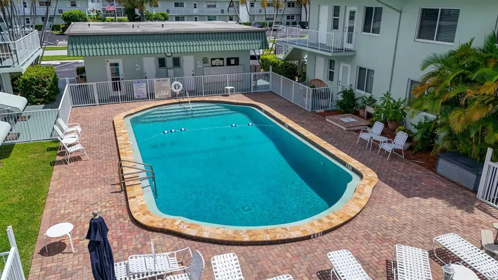 110 Wettaw Lane #106 North Palm Beach, FL 33408