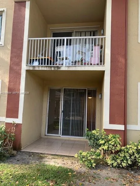 7085 Nova Dr #102 Davie, FL 33317