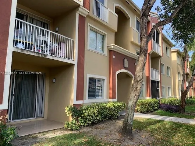 7085 Nova Dr #102 Davie, FL 33317