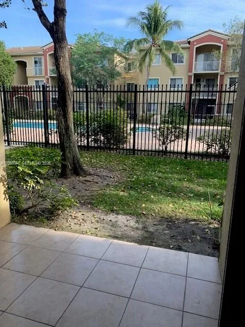 7085 Nova Dr #102 Davie, FL 33317
