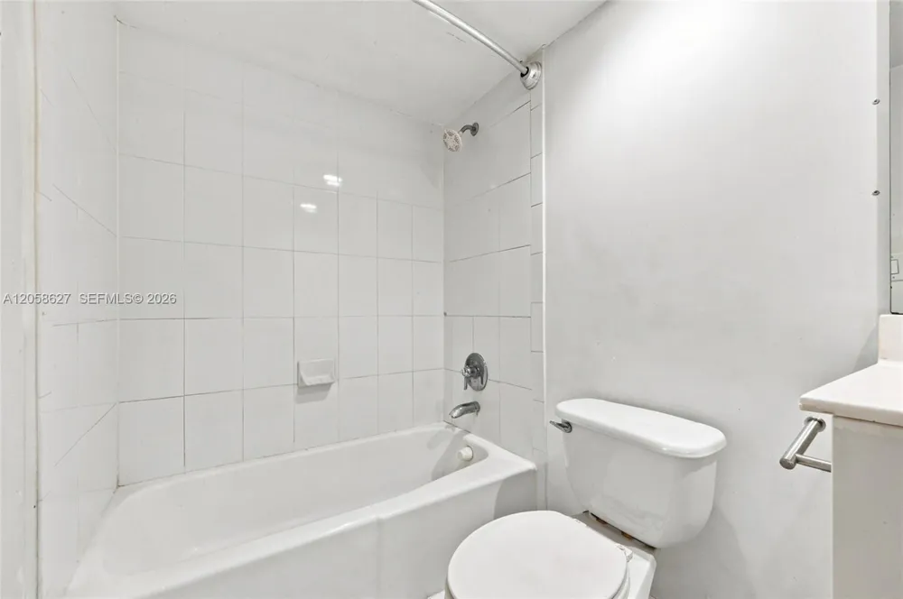 3000 S Ocean Dr #518 Hollywood, FL 33019