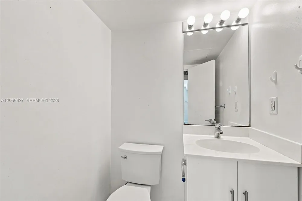 3000 S Ocean Dr #518 Hollywood, FL 33019