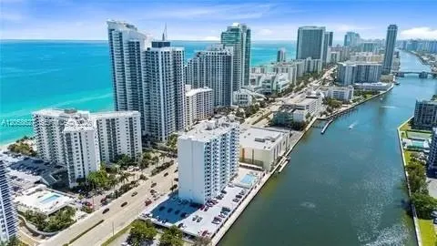 3000 S Ocean Dr #518 Hollywood, FL 33019