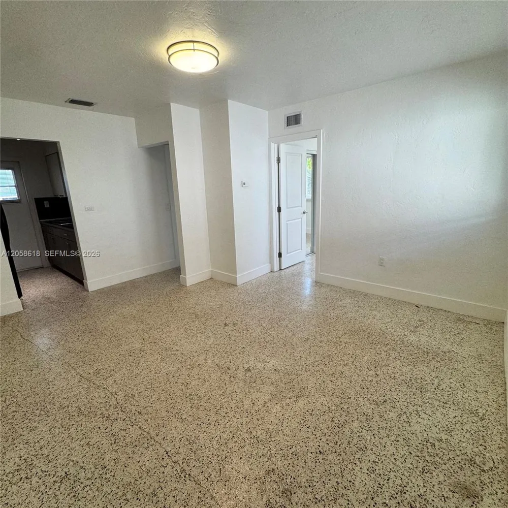 6157 SW 64th St #6157 South Miami, FL 33143
