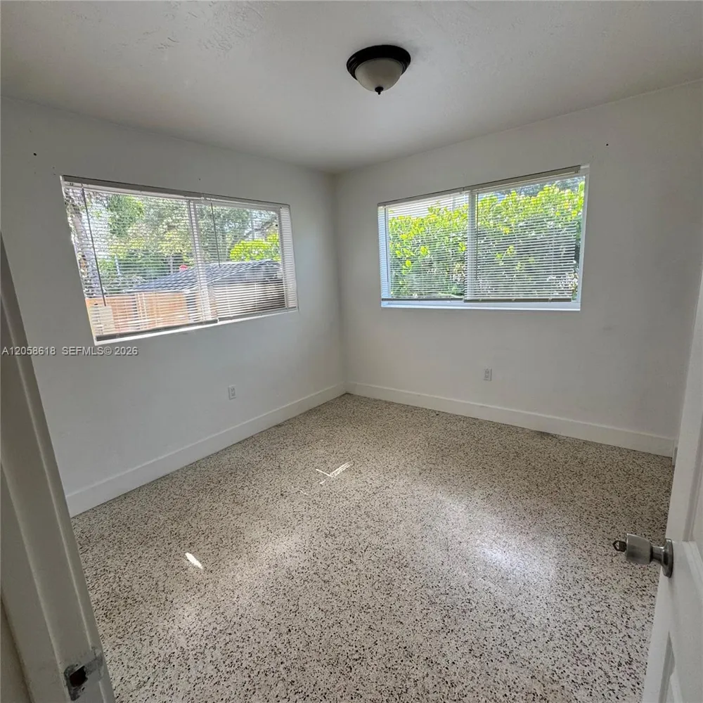6157 SW 64th St #6157 South Miami, FL 33143