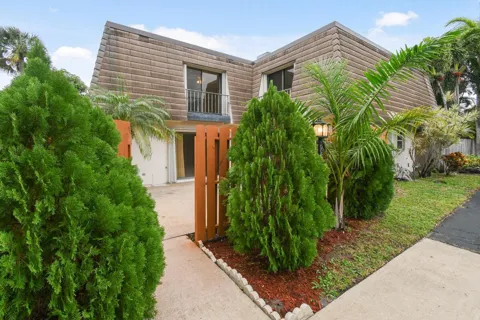 326 JUPITER LAKES BOULEVARD #2316D