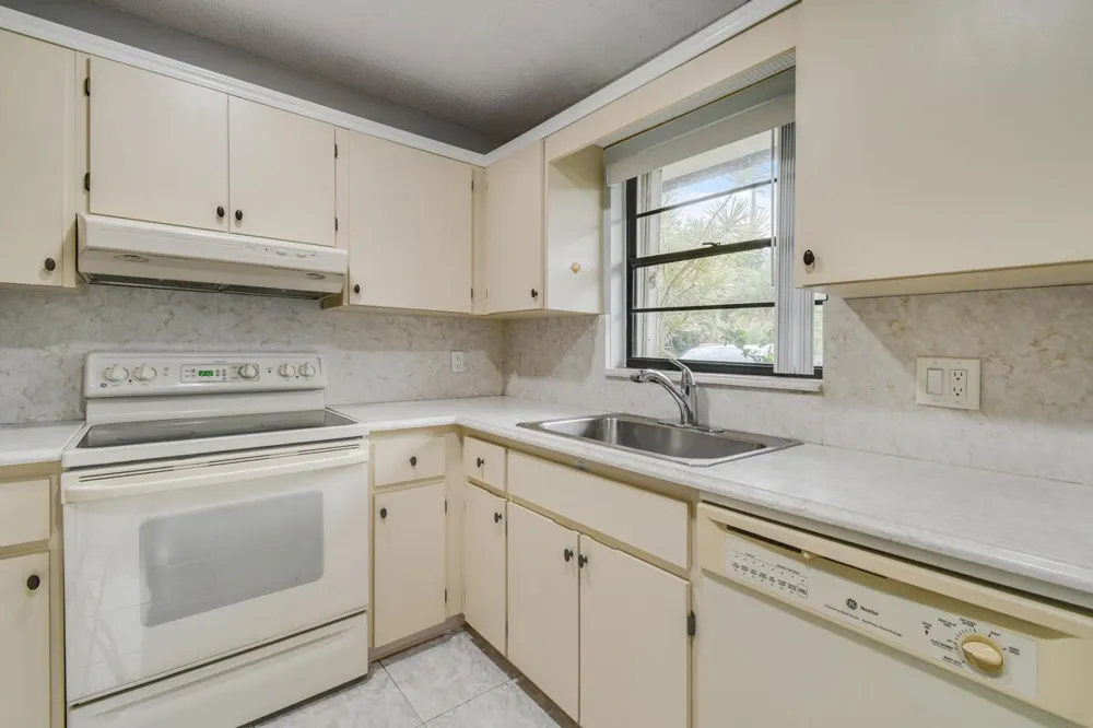 326 JUPITER LAKES BOULEVARD #2316D Jupiter, FL 33458