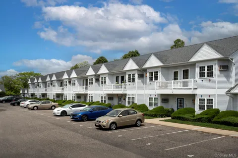 30 BAY POINT COURT #16