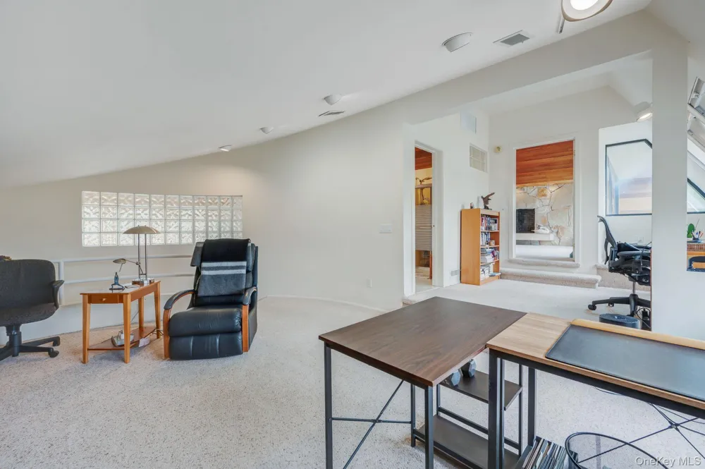 5 Kew Court Northport, NY 11768