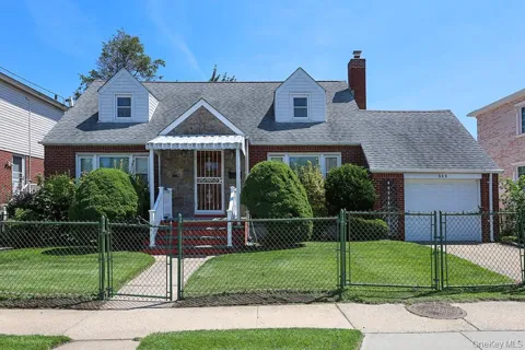 560 6th Street