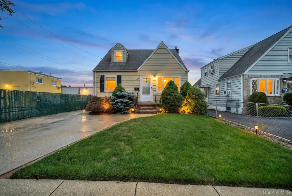 6 Lippold Street Merrick, NY 11566