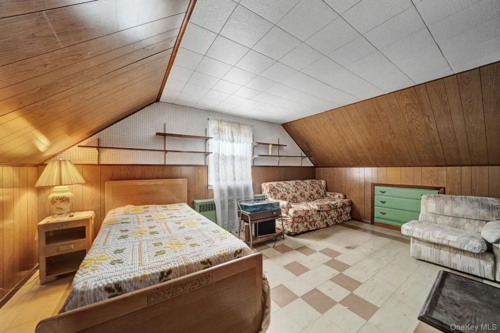6 Lippold Street Merrick, NY 11566
