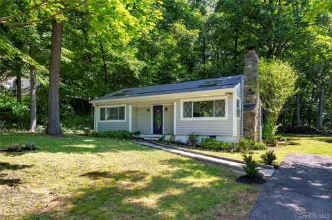 6 Hemlock Trail Court