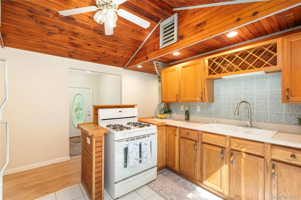 6 Hemlock Trail Court Carmel, NY 10512