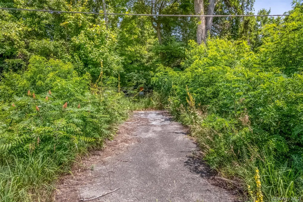 #17K NS Rt-17K Route Montgomery, NY 12549