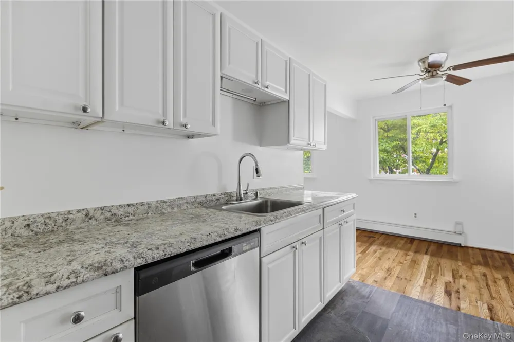 2 Woods End Circle #E Peekskill, NY 10566