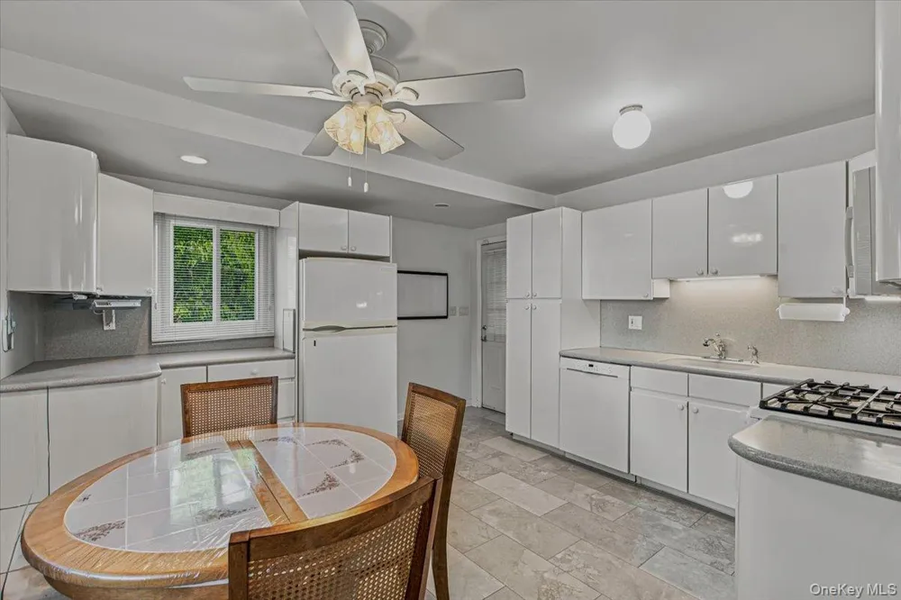151-28 9th Avenue Whitestone, NY 11357