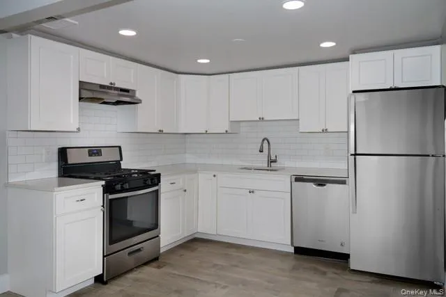 10 Shore Road #3 Babylon, NY 11702
