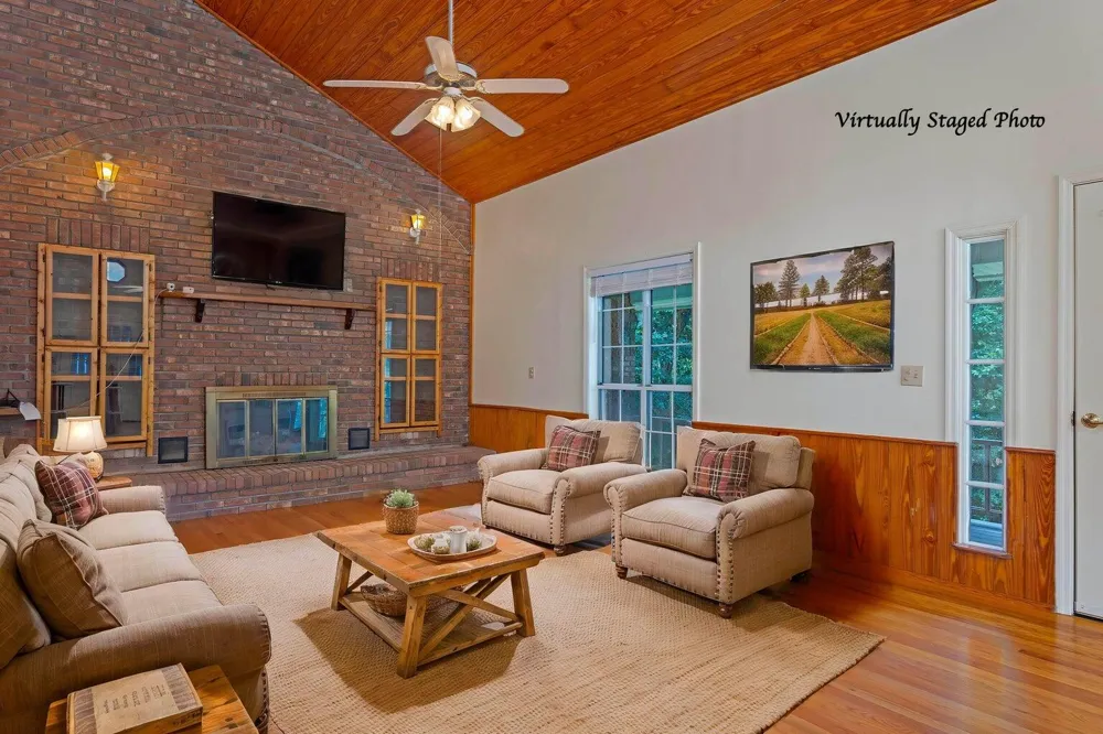 165 Paglen Ridge Drive Pikeville, TN 37367