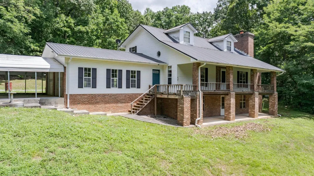 165 Paglen Ridge Drive Pikeville, TN 37367
