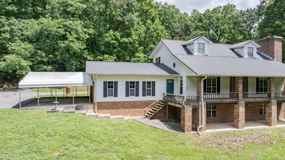 165 Paglen Ridge Drive Pikeville, TN 37367