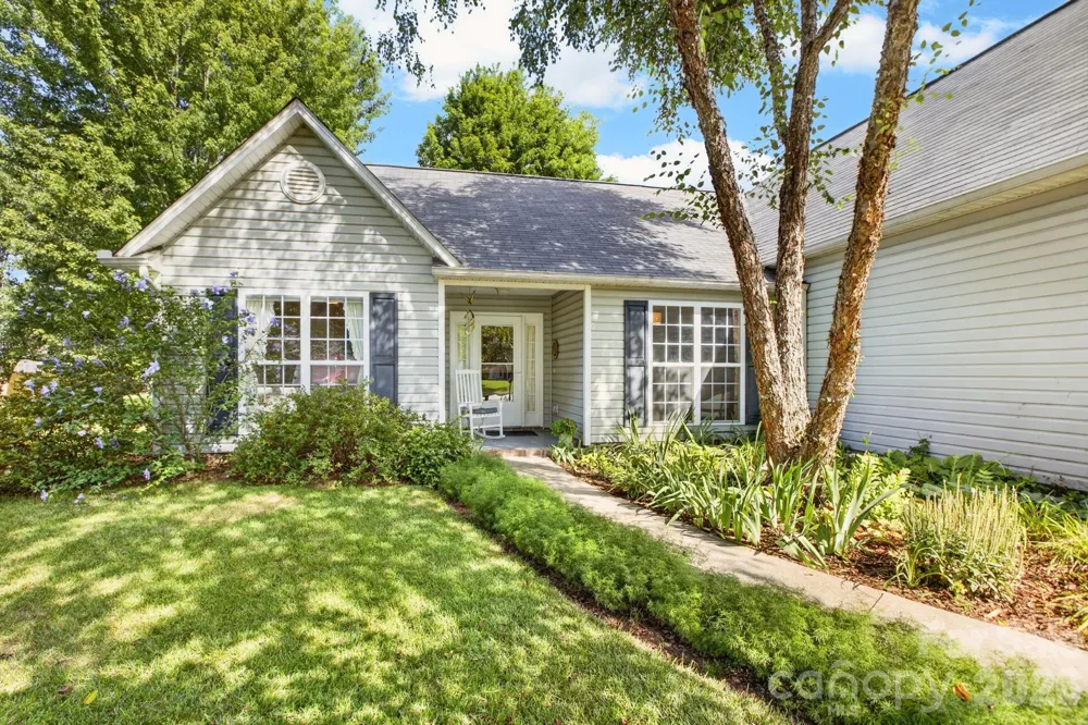 171 Running Briar Road Fletcher, NC 28732