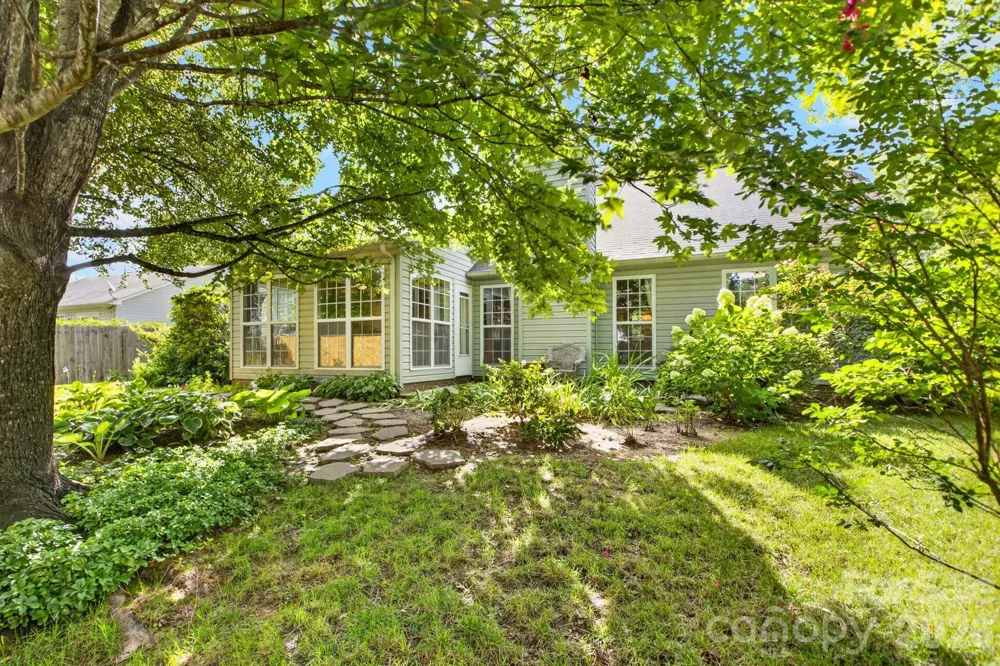 171 Running Briar Road Fletcher, NC 28732