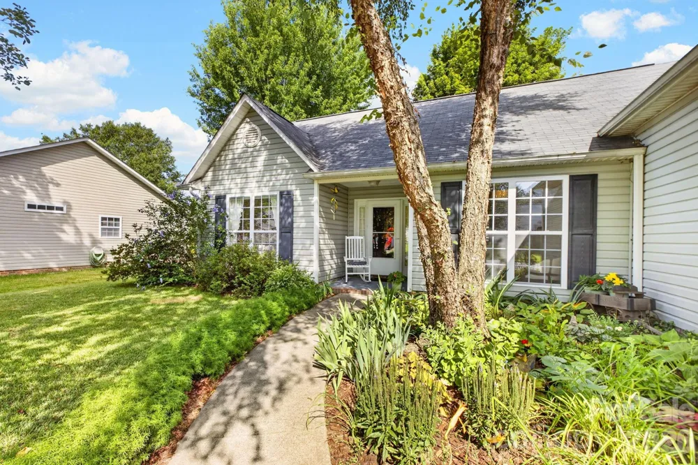 171 Running Briar Road Fletcher, NC 28732