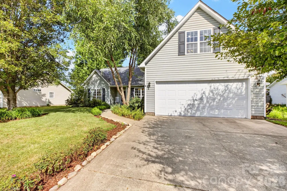 171 Running Briar Road Fletcher, NC 28732