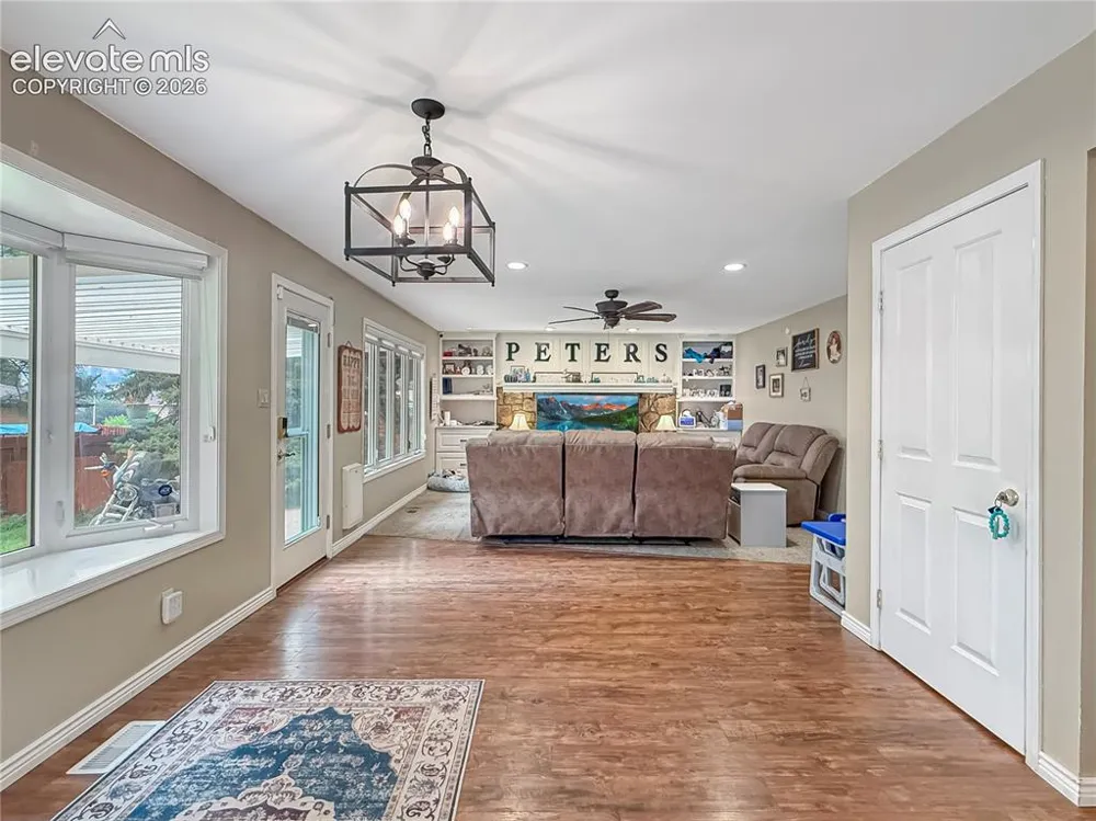 6 Hastings Drive Pueblo, CO 81001