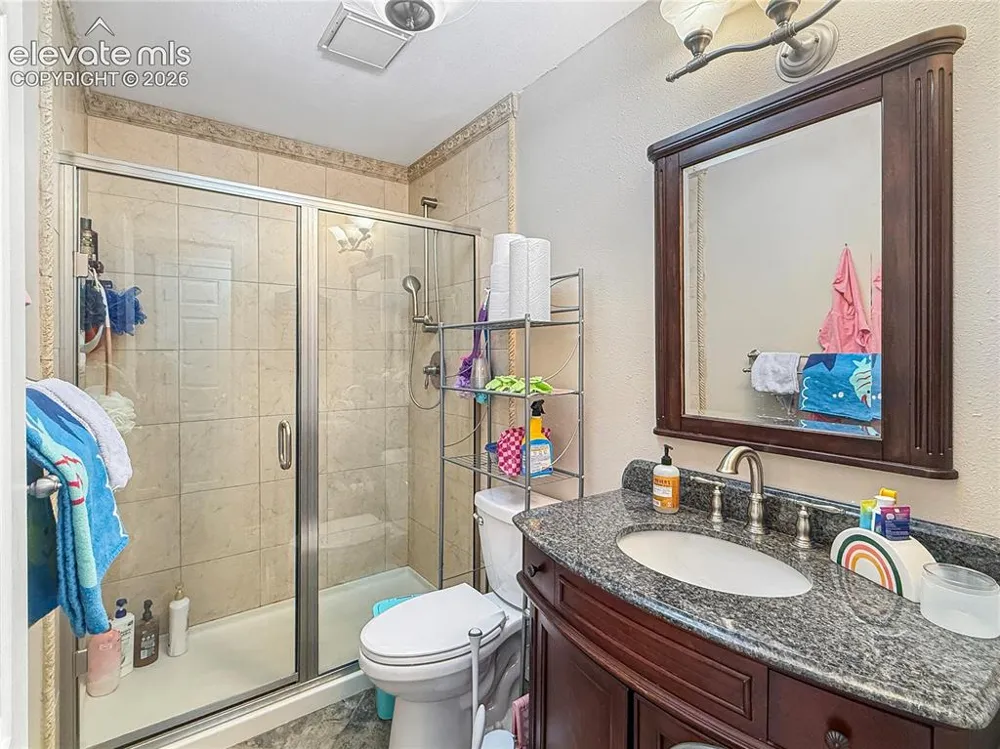 6 Hastings Drive Pueblo, CO 81001