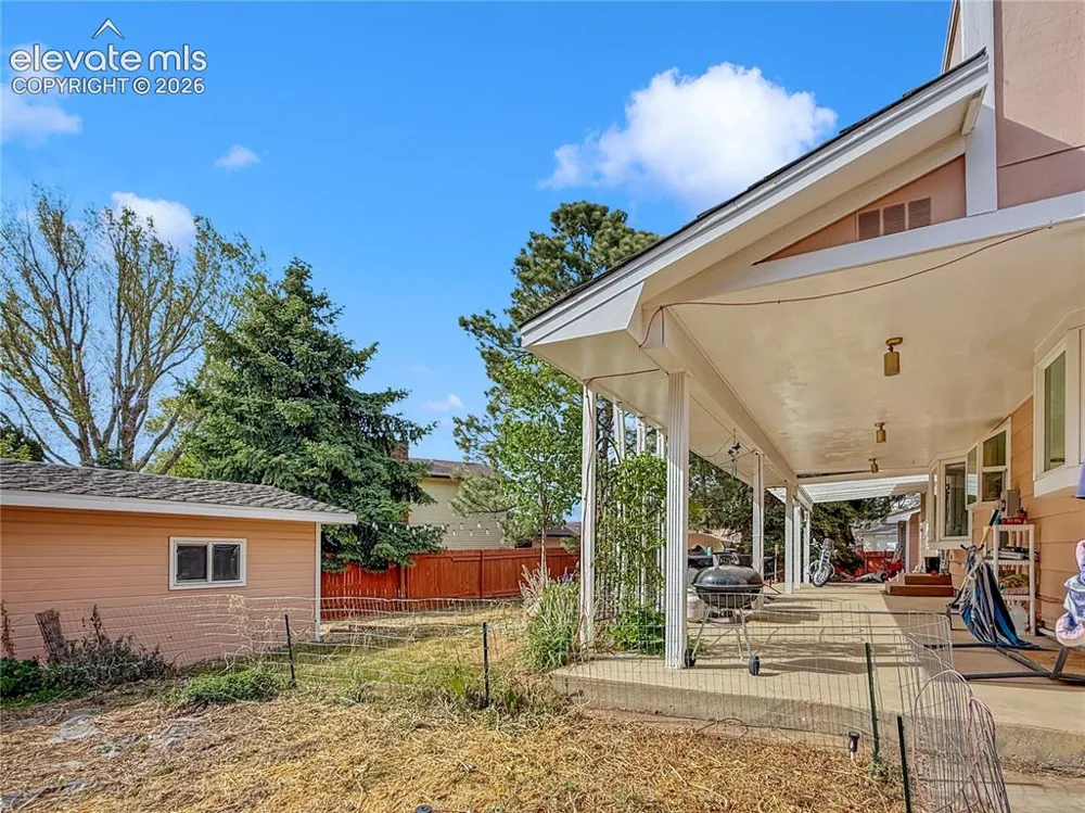 6 Hastings Drive Pueblo, CO 81001