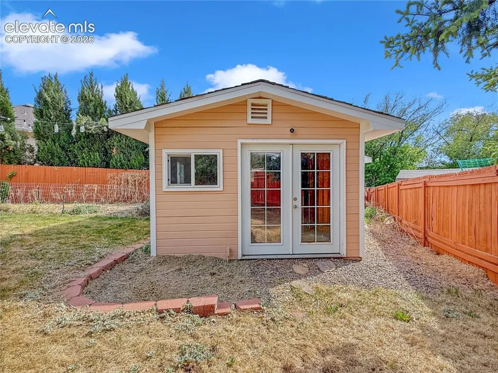 6 Hastings Drive Pueblo, CO 81001
