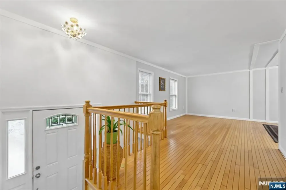 127 Clark Avenue Old Tappan, NJ 07675